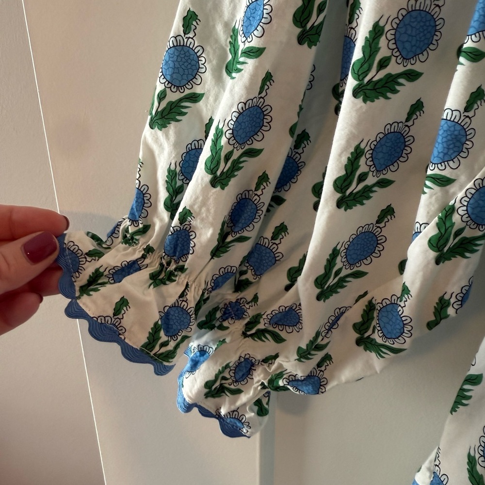 Floral Mini Dress w/ 3/4 Length Sleeves - Picture 3 of 5